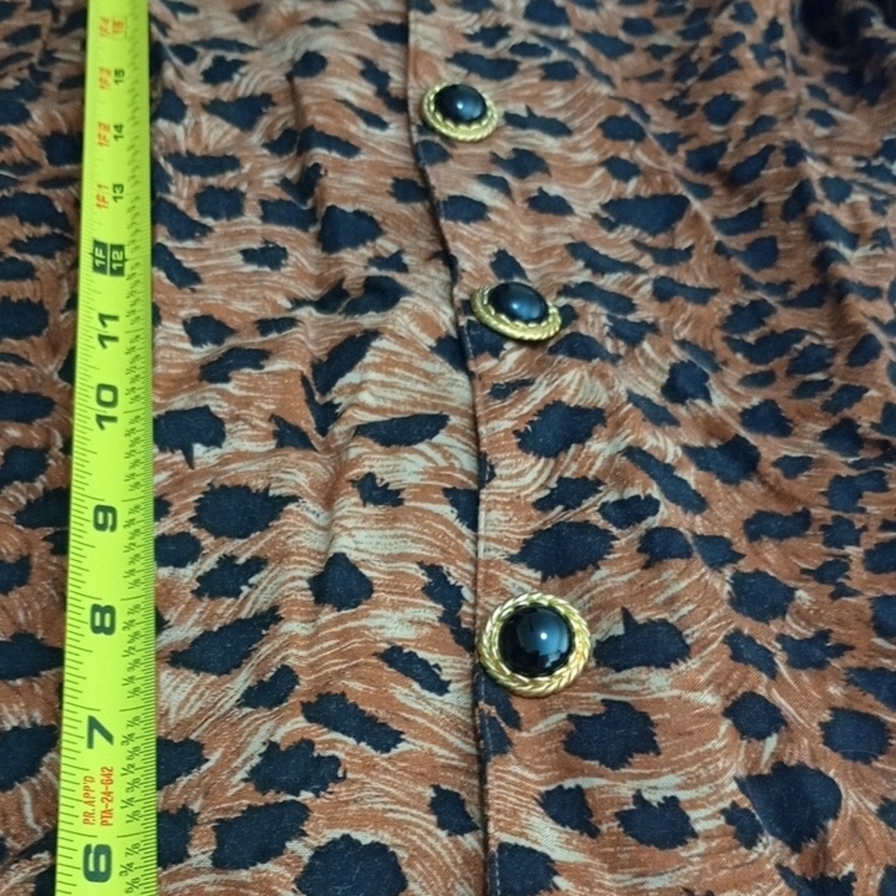 Che Studio Leopard Print Button-Up DRESS - Picture 4 of 15